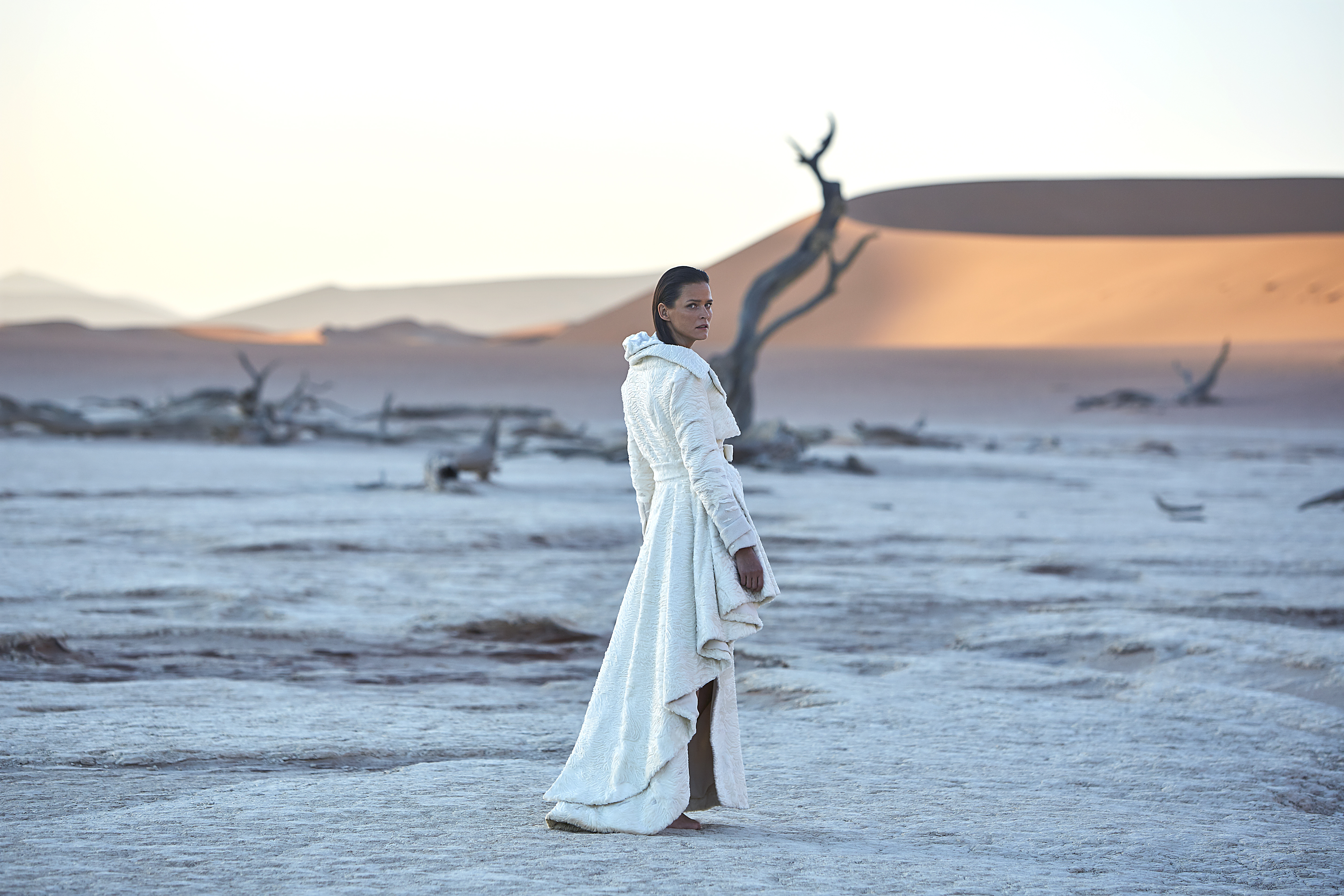 salonwithoutwalls artist on-location: Photographer Peter C. Christensen – Namibia