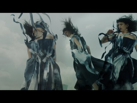 Alexander McQueen taps Sophie Muller for Spring Summer ’22 short film