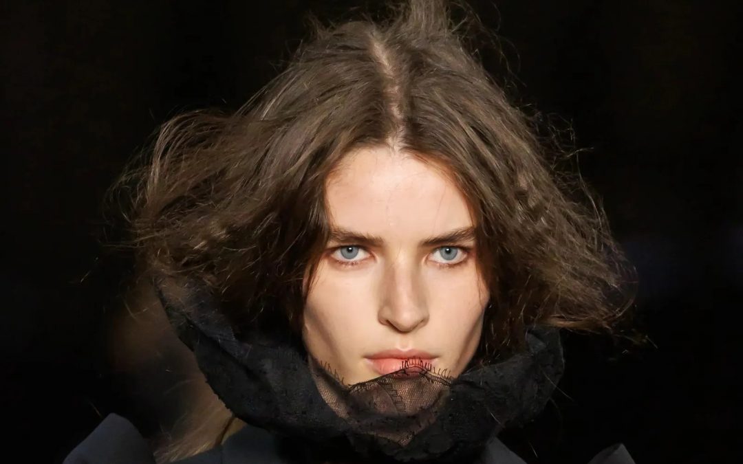 Messy Hair Is About to Be the Season’s Hottest Trend